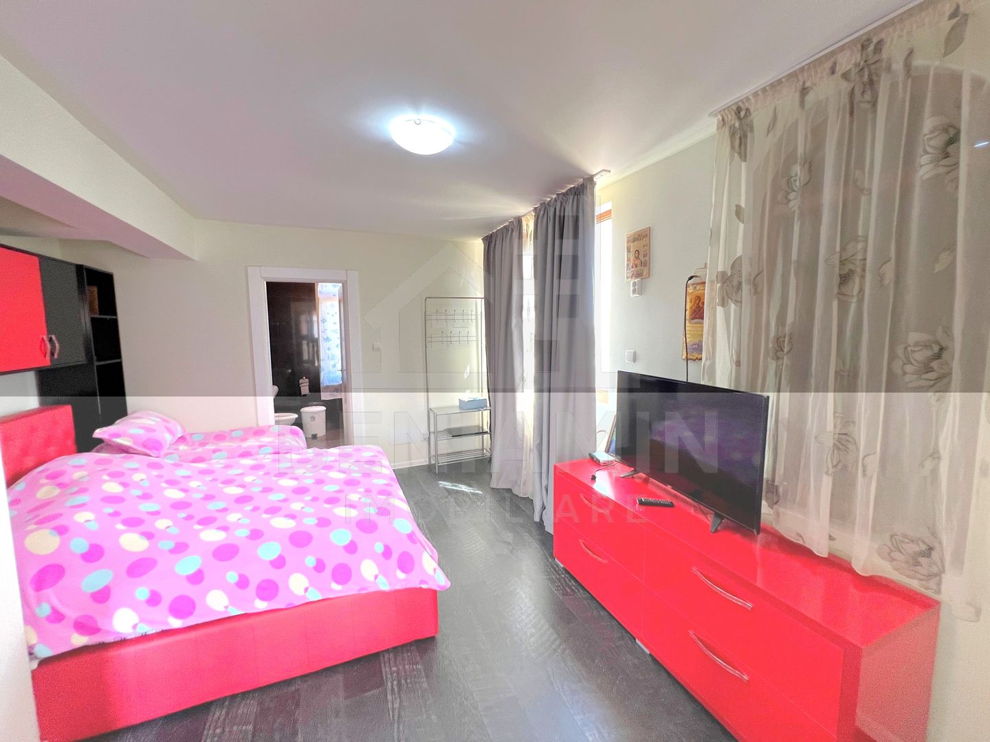 Casa 5 Dormitoare 2 bucatarii 3 bai Living-Toate utilitatile-Popoveni - imaginea 4