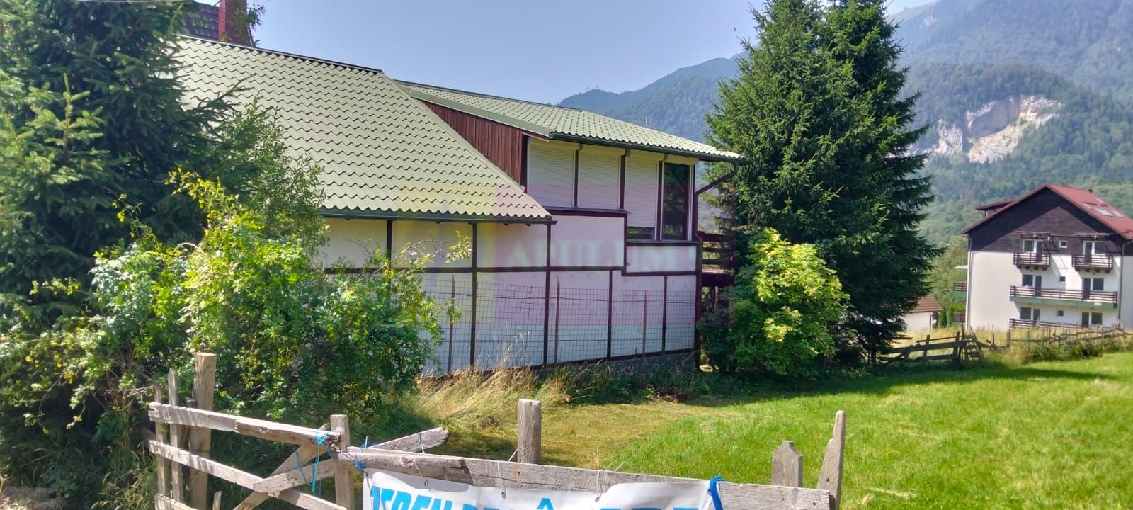 Vila de vanzare cu 5 camere in Busteni