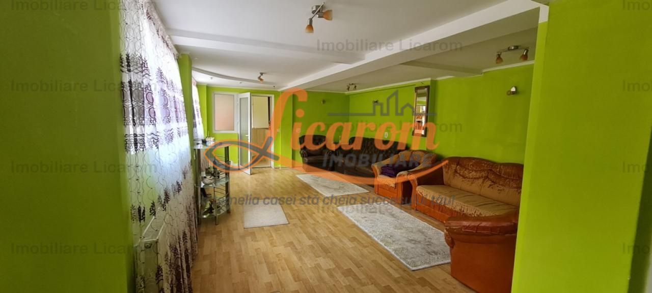 Casa individuala cu 2 apartamente, 6 camere,teren 403 mp,ASTRA. - imaginea 10