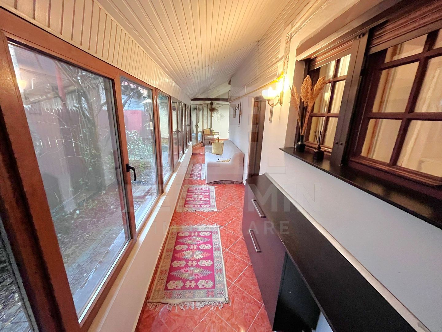Casa de inchiriat Raului intersectie Campia Islaz -loc de parcare - imaginea 10