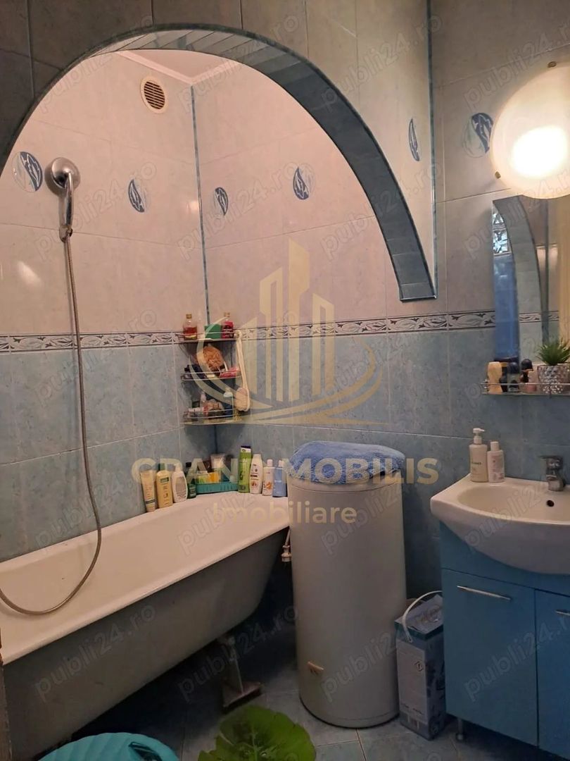 Apartament cu 4 camere|Complex studentesc|2 bai|112 mp utili - imaginea 3
