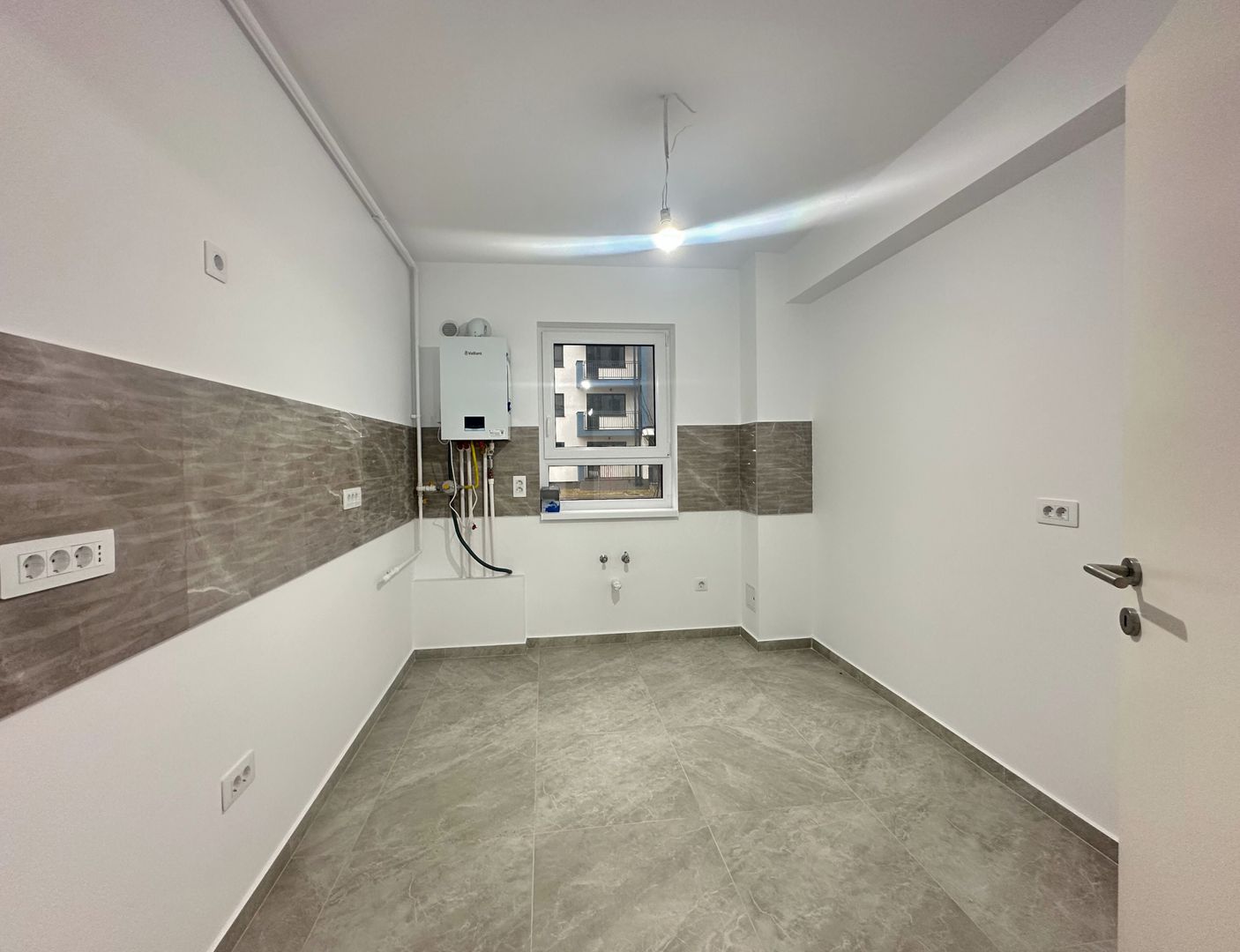 Inchiriere apartament nemobilat Casa Nobel Lângă Coresi - imaginea 13