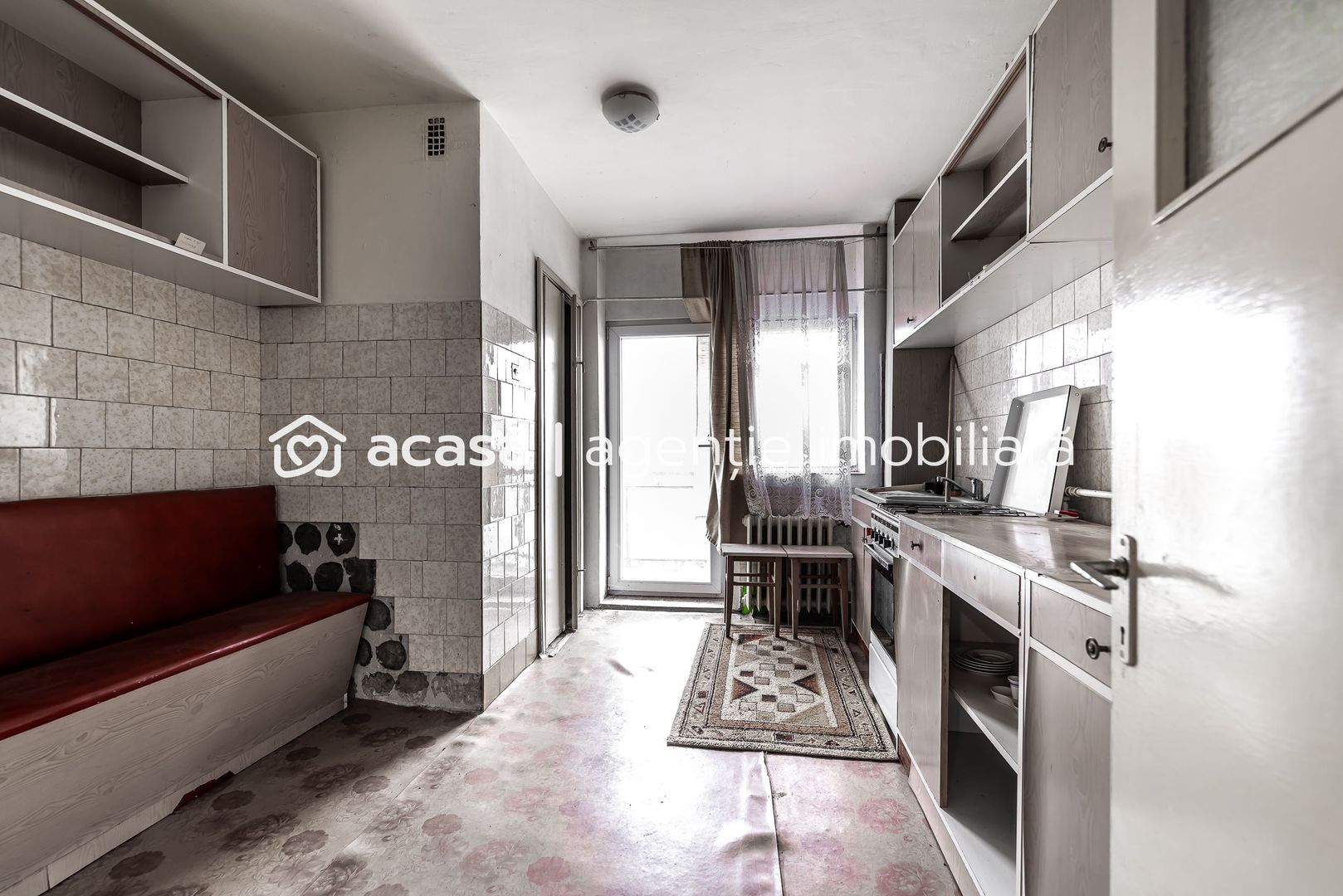 Imagine 5 - Apartament spatios in centrul orasului Chisineu Cris