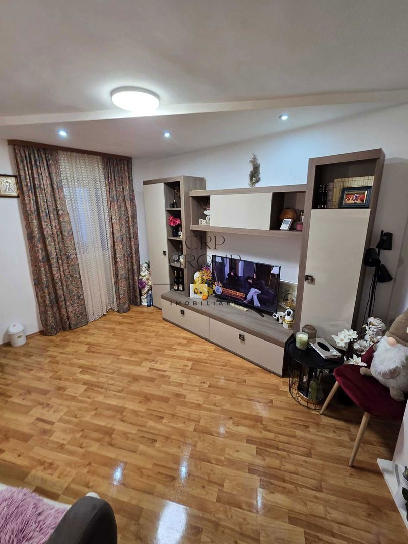Apartament 3 camere, etaj 2/4, 81 mp totali, zona Urban – Bd. Garii - imaginea 3
