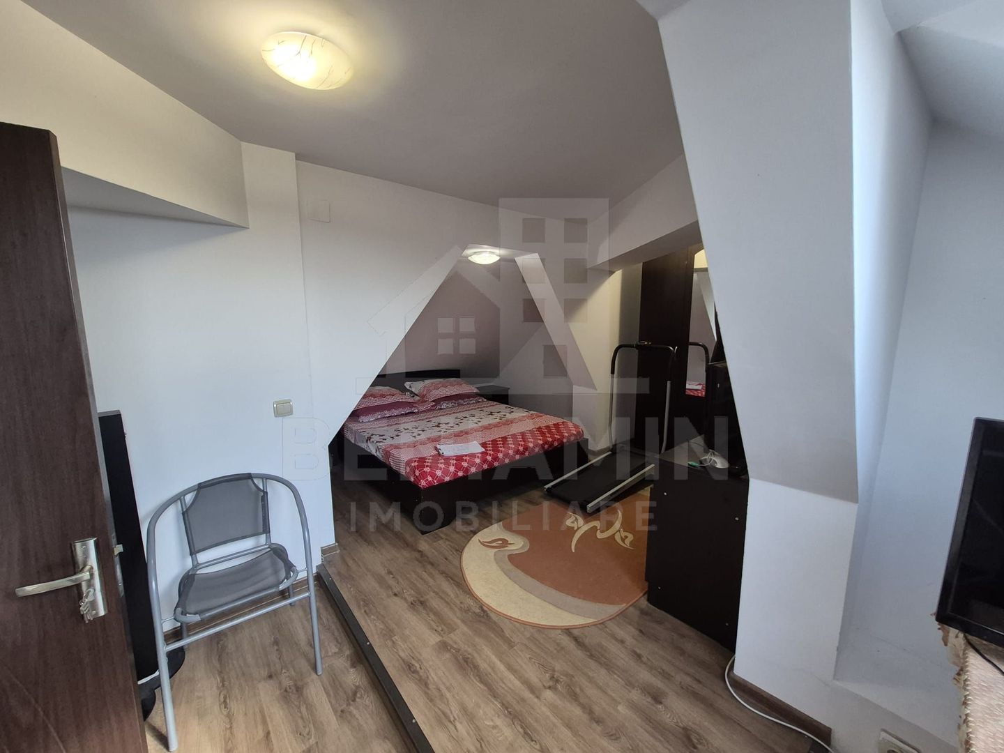 3Decomandate-75mp-Centrala-AC-Scara Interioara-Ultracentral-Km0 - imaginea 10