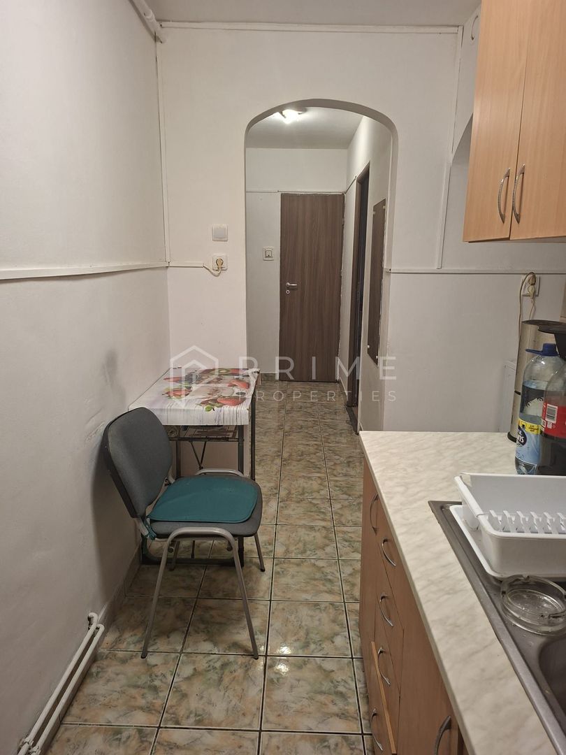 Apartament decomandat cu 3 camere Dambu Pietros - imaginea 6