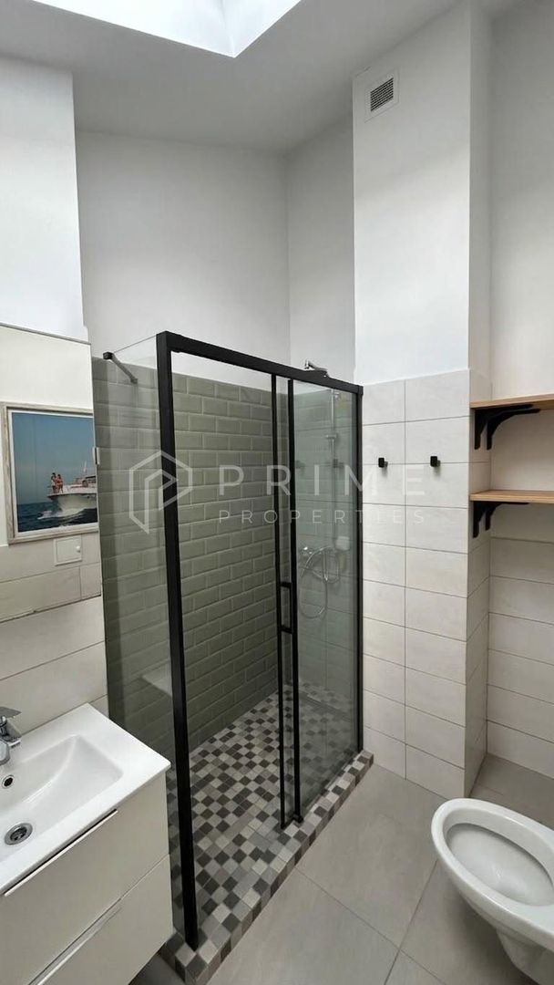 Apartament 2 camere si 2 bai Deosebit , Complet Renovat-zona Centrala - imaginea 7