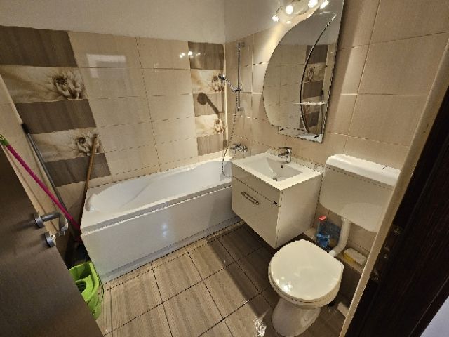 Dristor apartament 2 camere mobiliat si utilat - imaginea 12