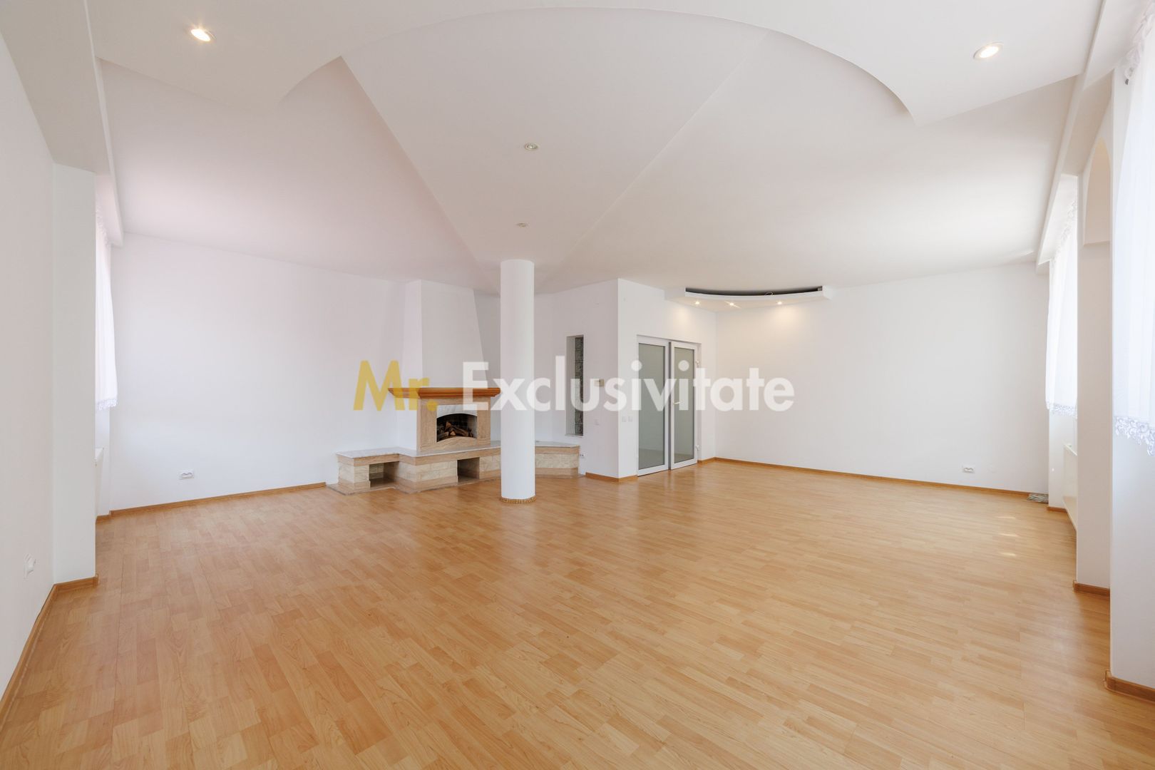 Proprietate multifunctionala | Doua cladiri | 581 mp | Pitesti - imaginea 12