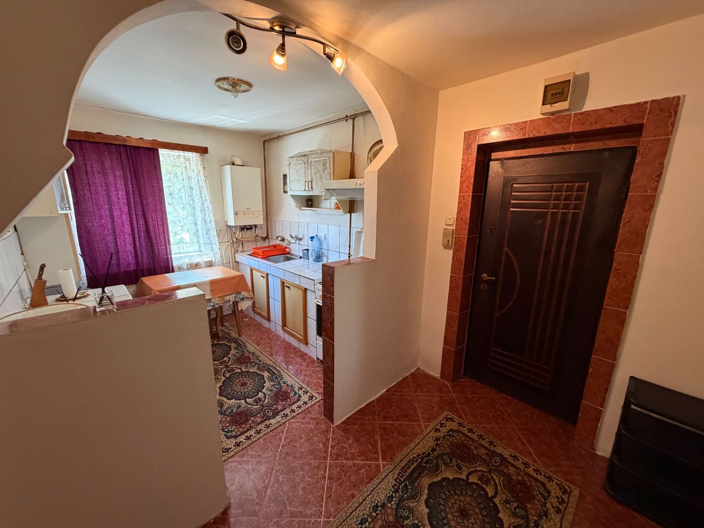 Apartament 2 camere, parter - Cugir - imaginea 4