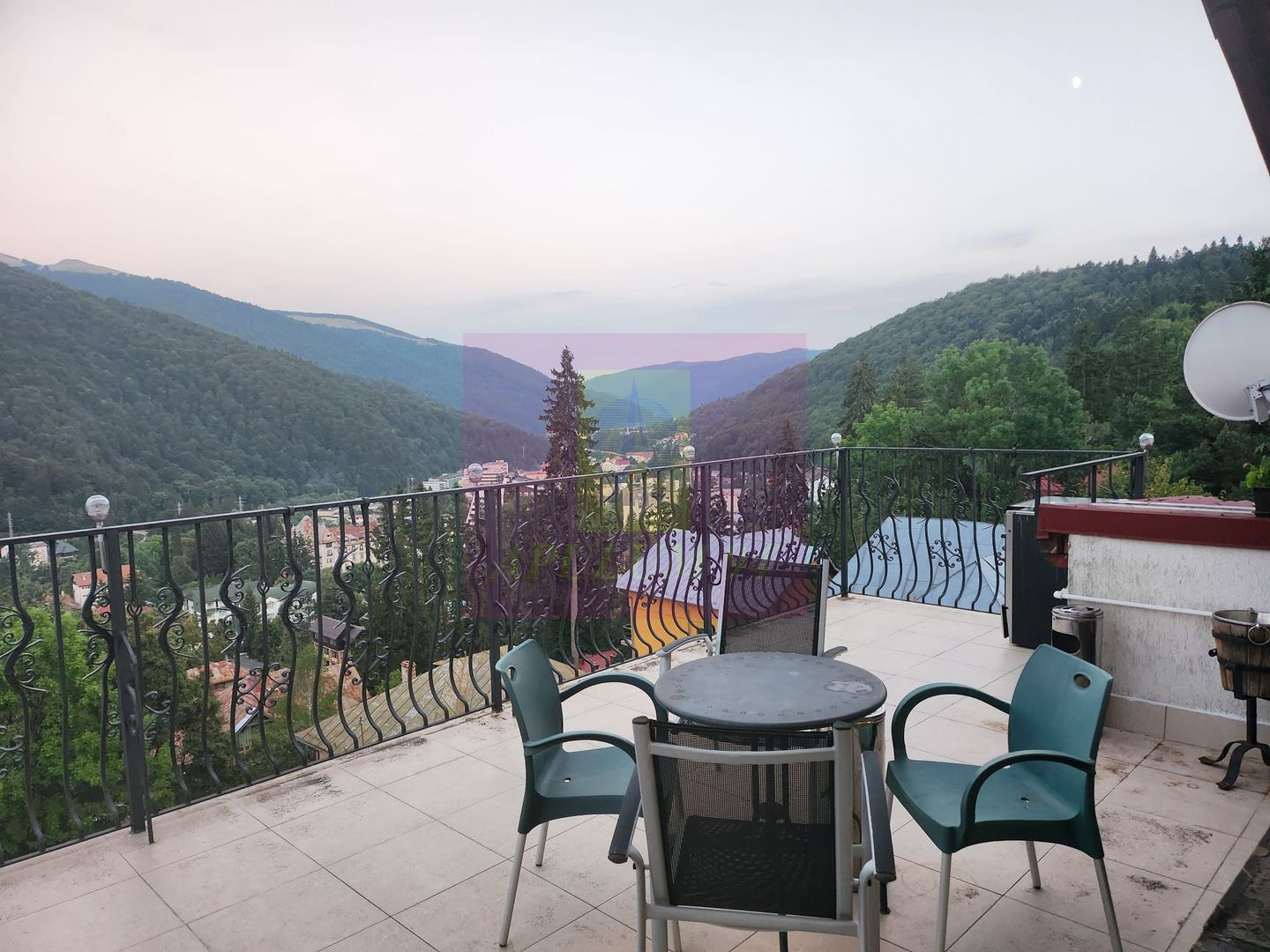 Hotel Boutique de vanzare in Sinaia - imaginea 2