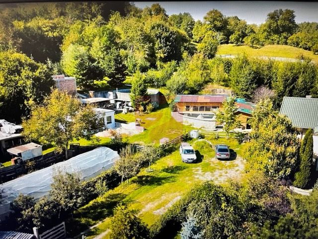 O proprietate de exceptie la Corbi, 18 ha, izvor, lac, pastravarie - imaginea 10