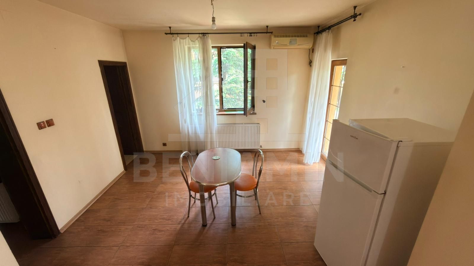 Vila eleganta in zona Ford– Confort si intimitate pe alee privata - imaginea 14