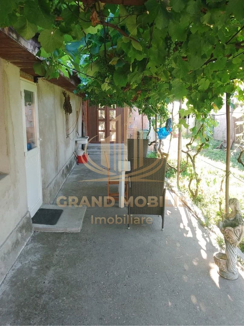 Casă individuala  + construcție nouă | Dudeștii Noi | Teren 1.300 mp - imaginea 2