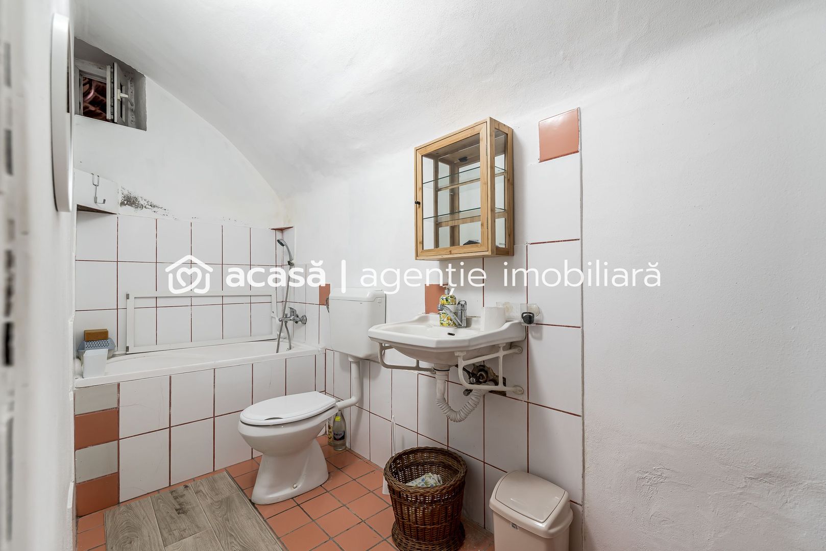 Imagine 12 - VÂNDUT! Apartament 2 camere ultracentral + spațiu bonus la demisol