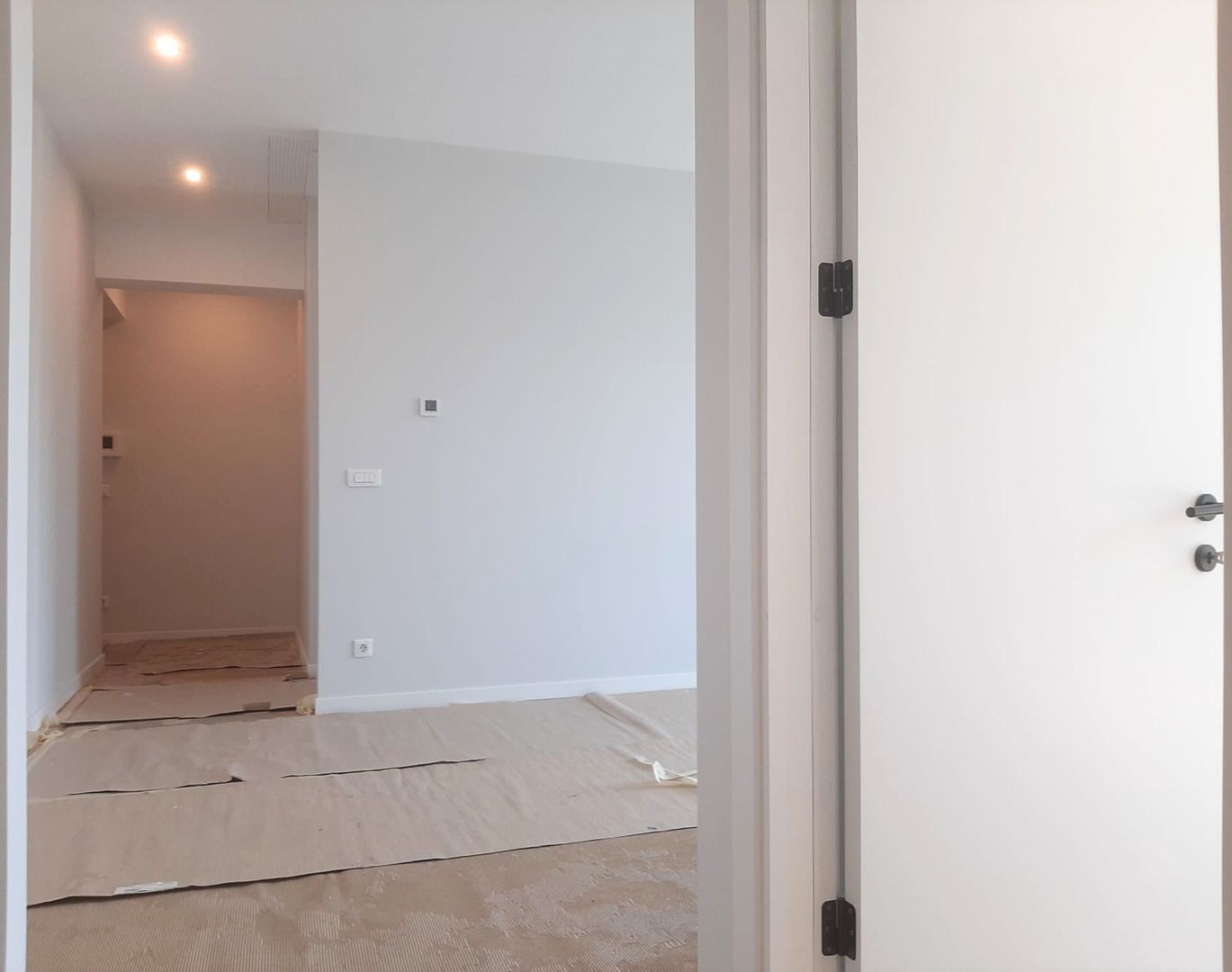 Vanzare Apartament modern cu 2 camere etaj 3 langa Petrom City - imaginea 12