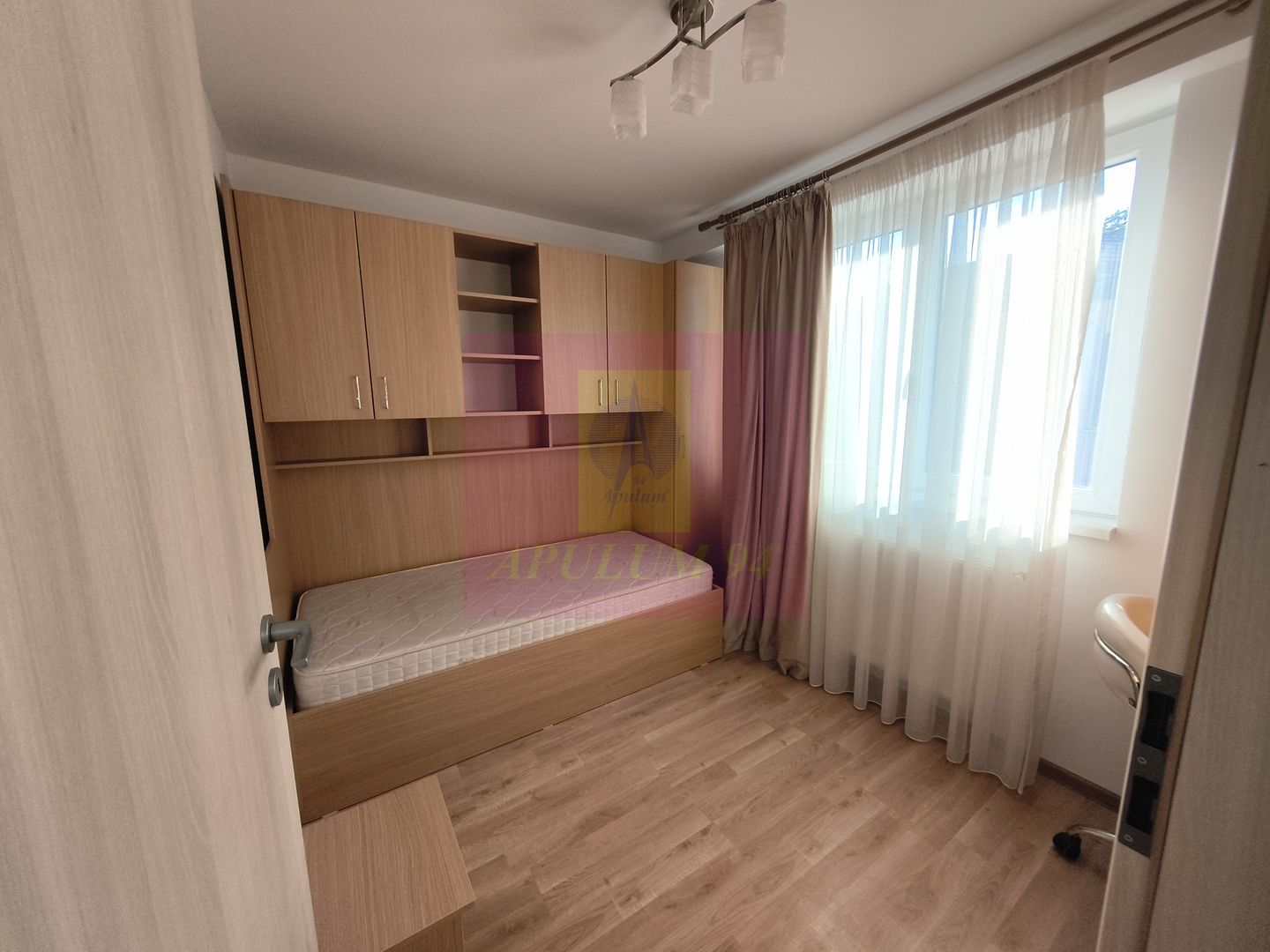 Vilă tip duplex - zona Dantelei-Prel. Ghencea adiacent Drumul Taberei - imaginea 17