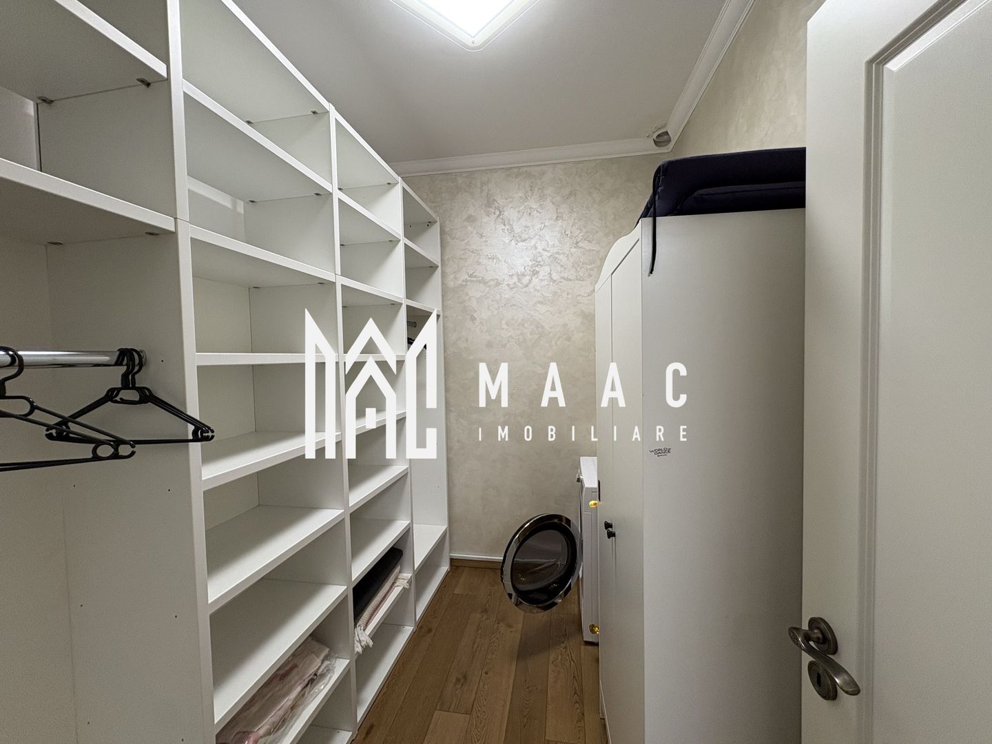 Penthouse 3 camere de vânzare | Sibiu | lift I Lazaret - imaginea 14