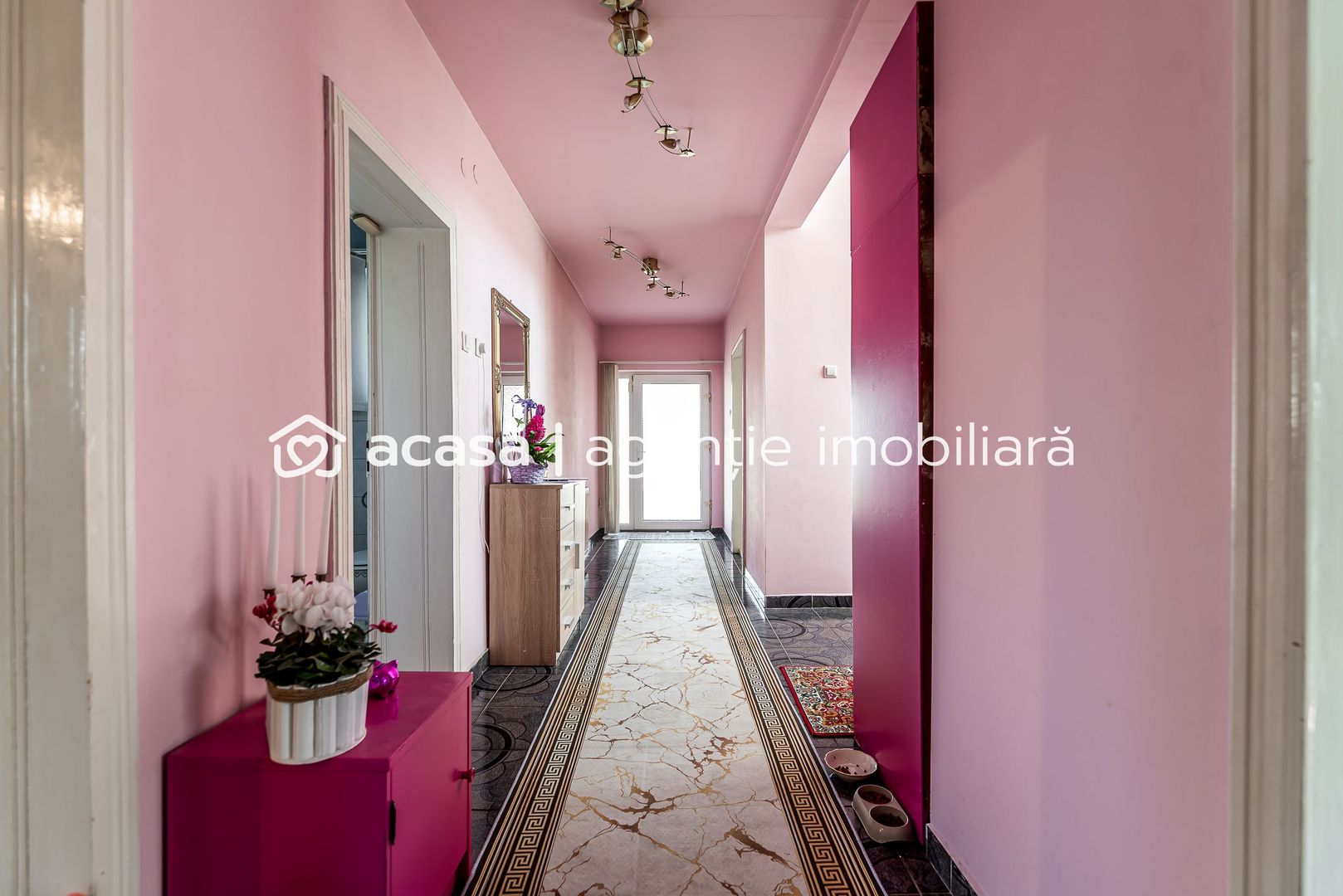 Imagine 9 - Casă spațioasă în mijlocul orasului, Str. Constantin Brâncuși