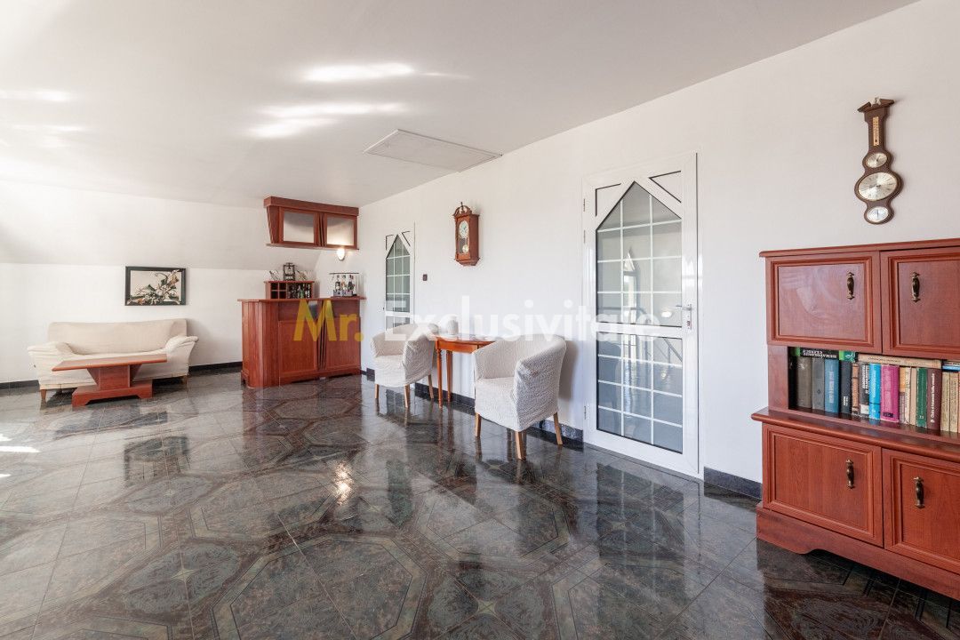 Casa visurilor cu 4000 mp livada roditoare si gradina Darmanesti-Arges - imaginea 9