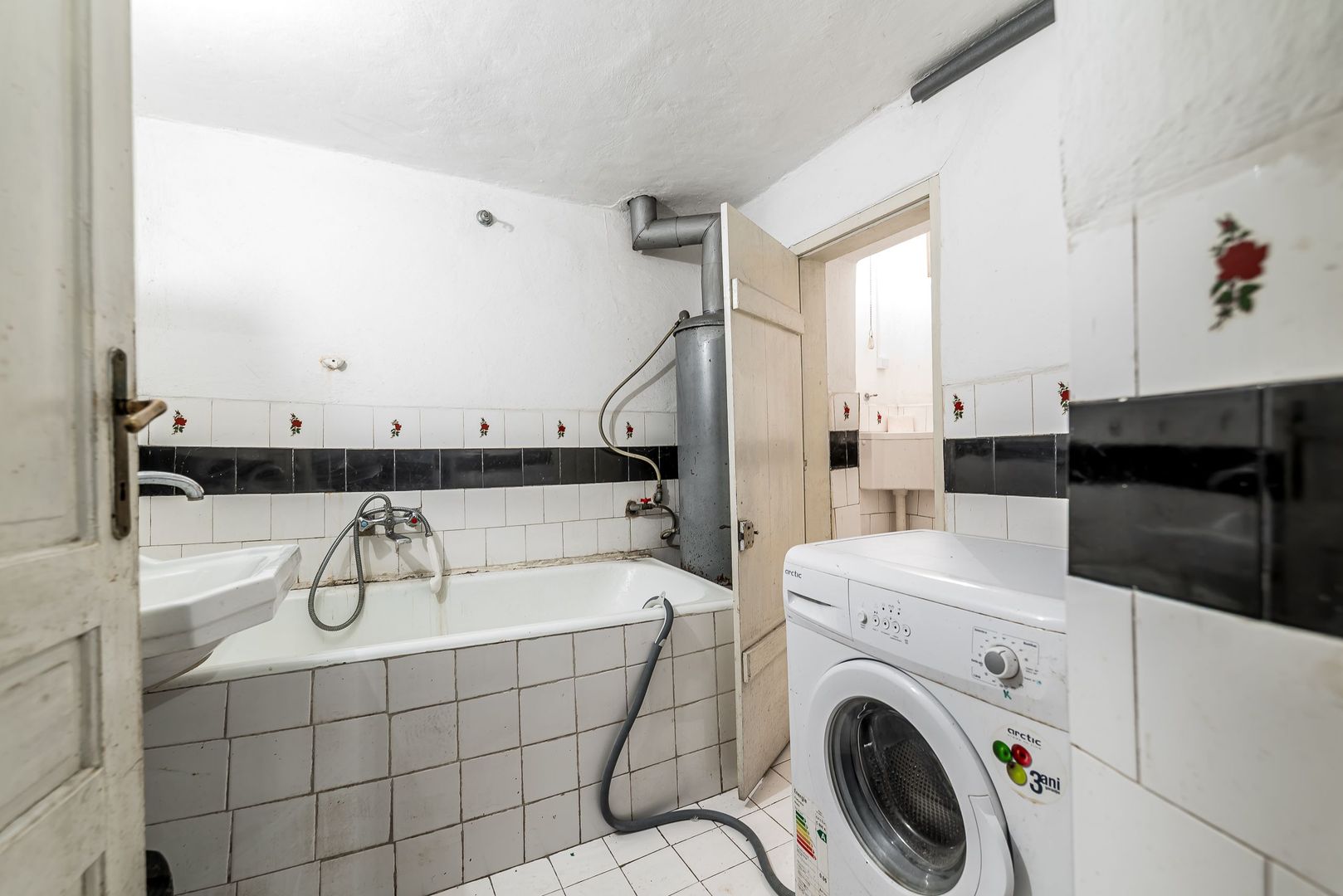 Imagine 10 - Preț nou | Casă + livadă | aprox. 2.500 mp | comuna Dorobanți