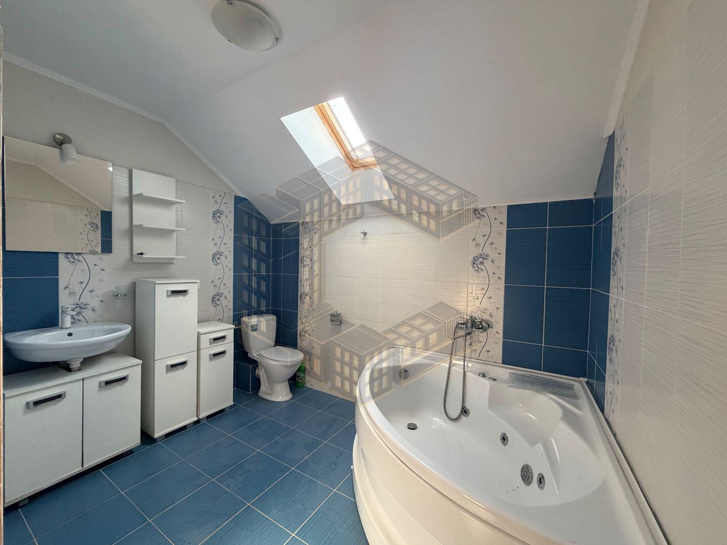Duplex de vanzare,4 camere si 3 bai, acces auto, Dumbravita - imaginea 17