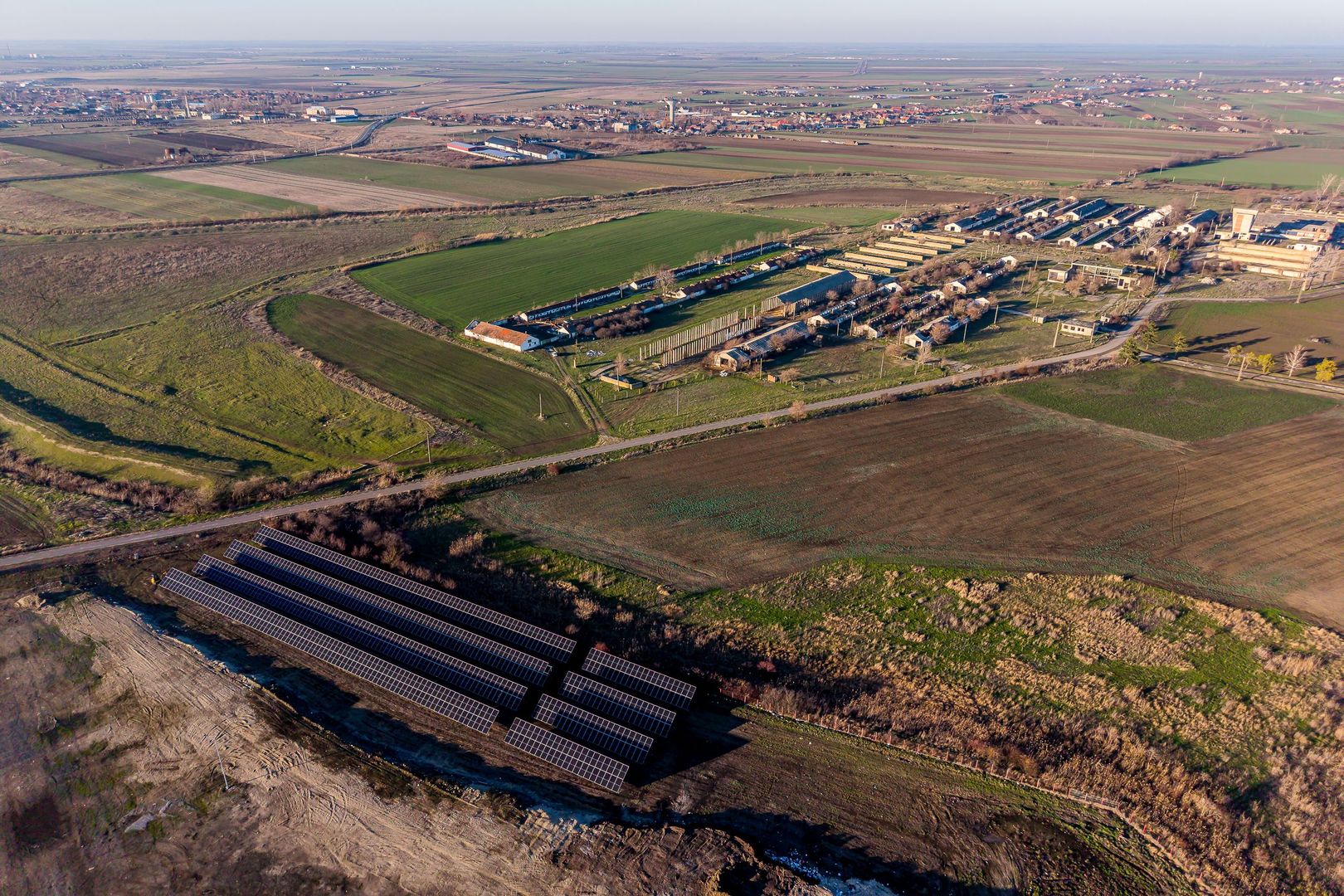 Imagine 4 - Teren 1.15 HA lângă Autostrada – Nădlac | clădiri+utilități