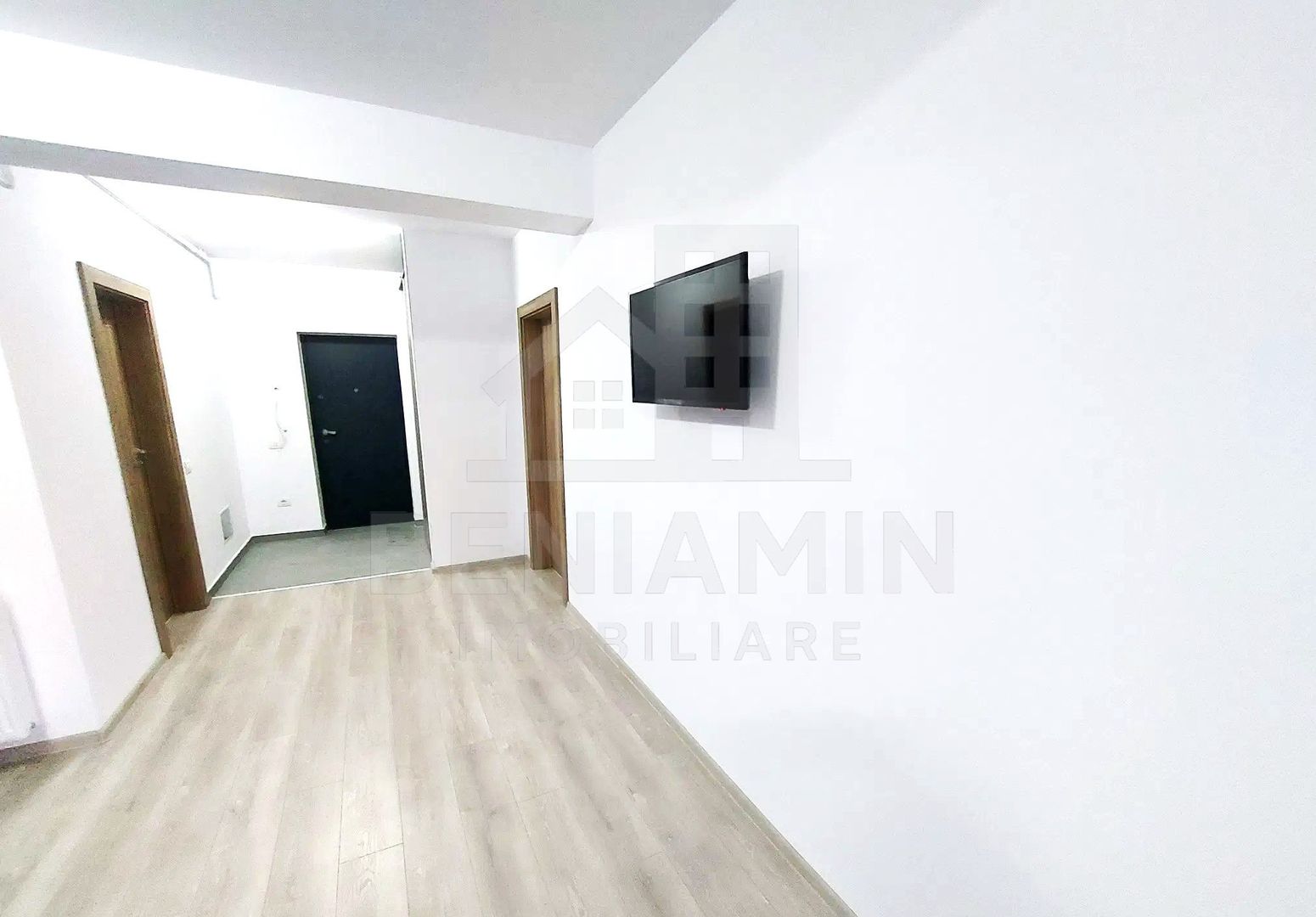 Apartament 2 camere - Platinum Residence - Coresi - Parcare 66.4mp - imaginea 3