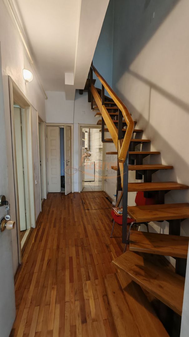 Casa PRETABILA DESTINATIE COMERCIALA,Brasovul Vechi,P+E, 3 cam - imaginea 3