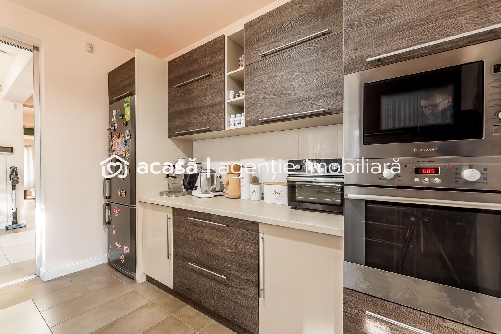 Imagine 8 - Casă cu5 camere, teren 720 mp, fotovoltaice 13 kW, Aradul Nou