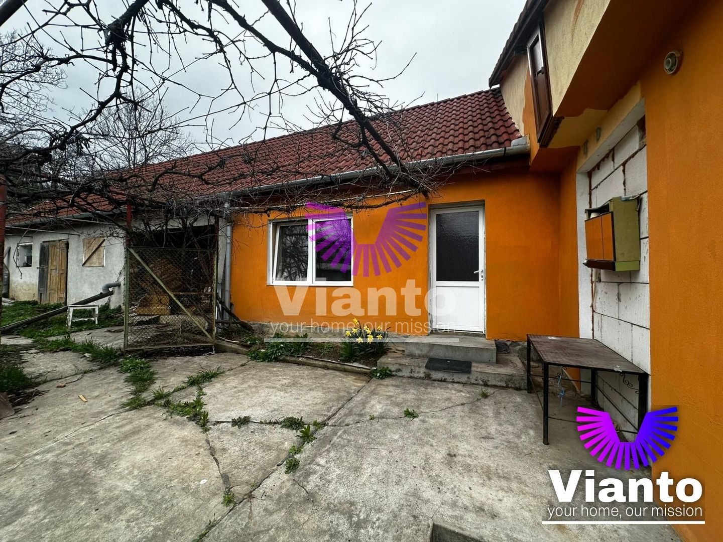 Casa individuala 3 camere 90mpu si teren 1900mpu | Hamba