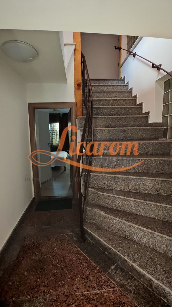 Vila 10 camere,pretabil compartimentare in 2 unitati separate,ASTRA. - imaginea 20