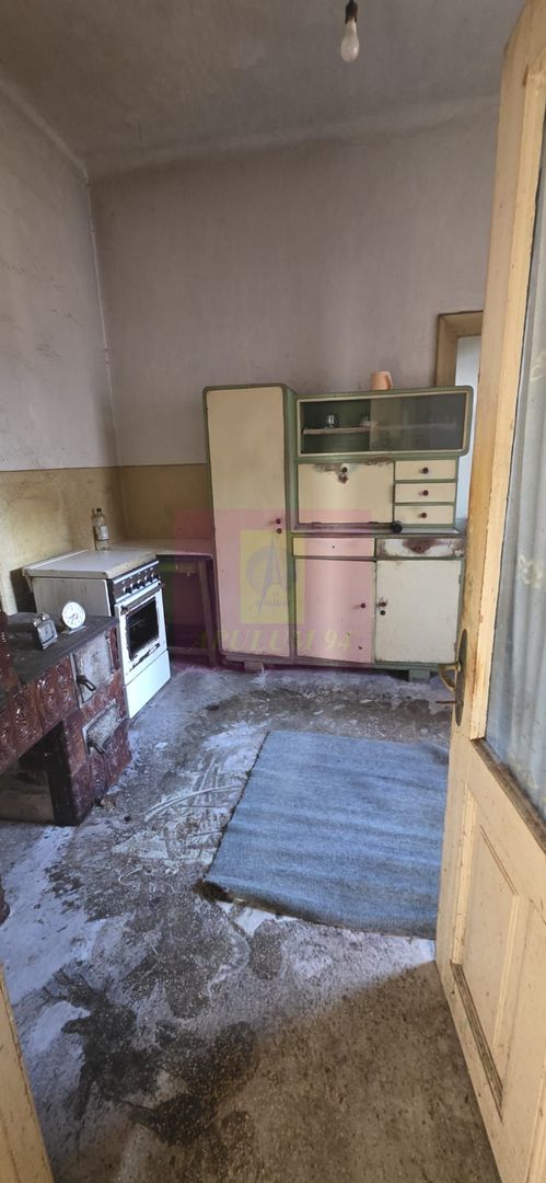 Casa de vanzare in Campina - imaginea 12