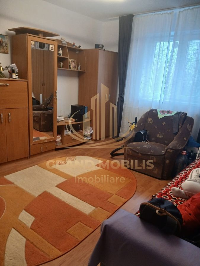 Apartament 2 camere zona Piața Reșița
