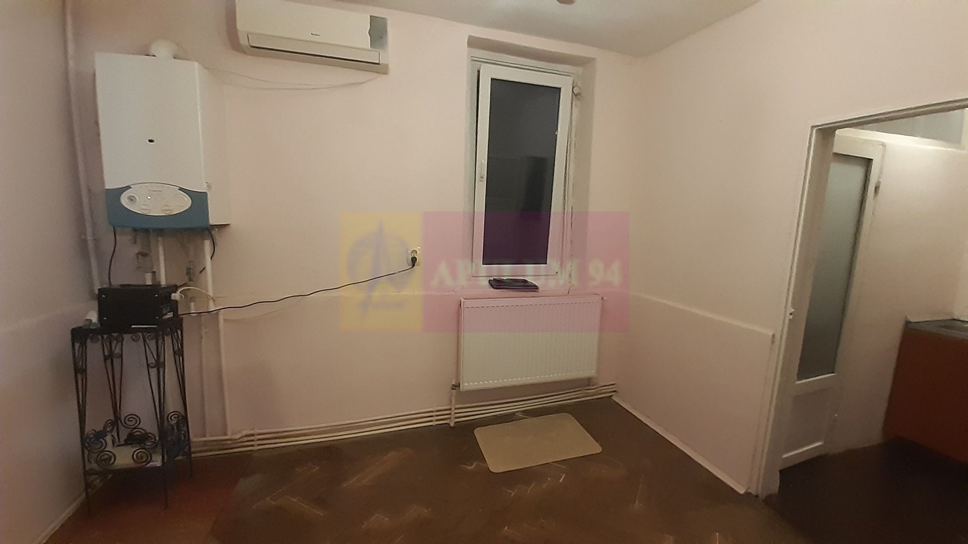 Casa în Ultracentralul Bucureștiului la preț mic (casă mică)