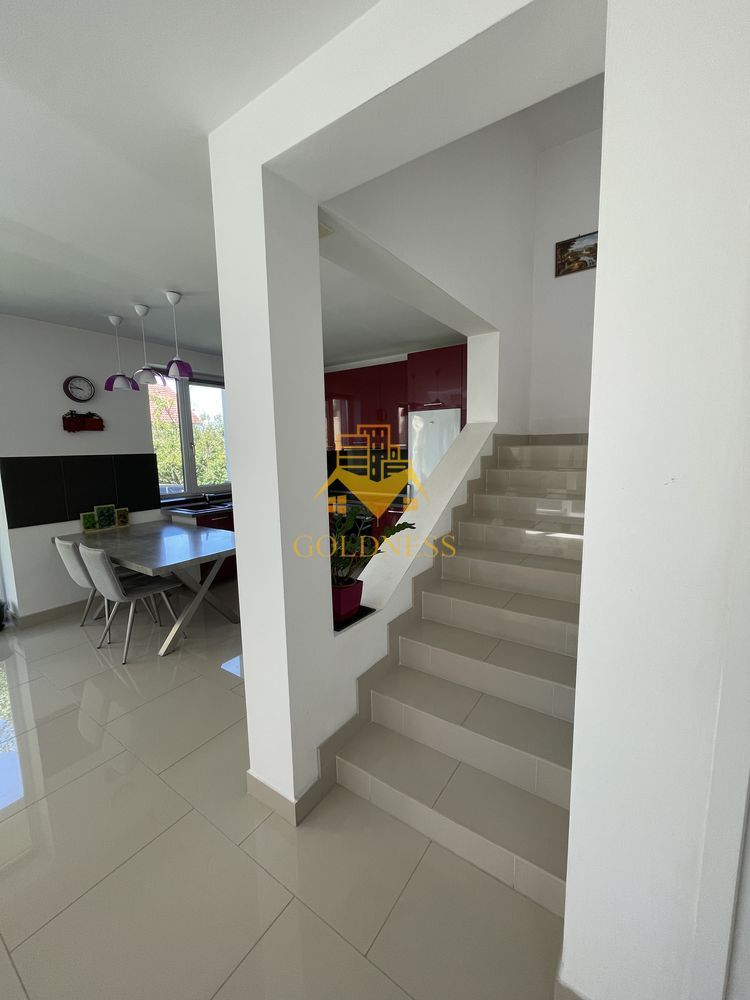Duplex/Casa, Europa, Eugen Ionesco, Frunzișului, Observatorului, Garaj - imaginea 3