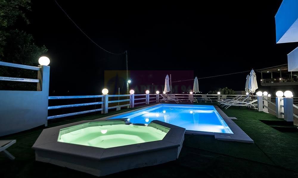 Hotel de vanzare, insula Aegina, Grecia,  prima linie la marea Egee