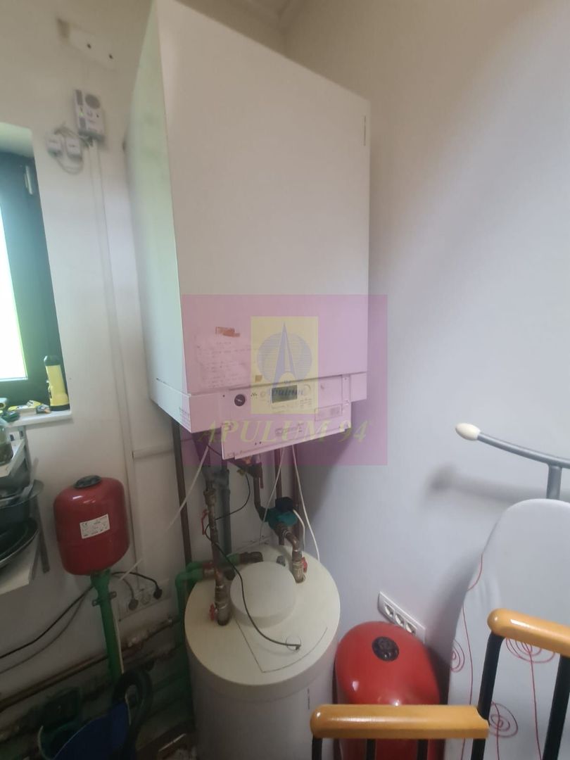 Vila de vanzare cu 6 camere in Cornu (teren 6.600 mp) - imaginea 35