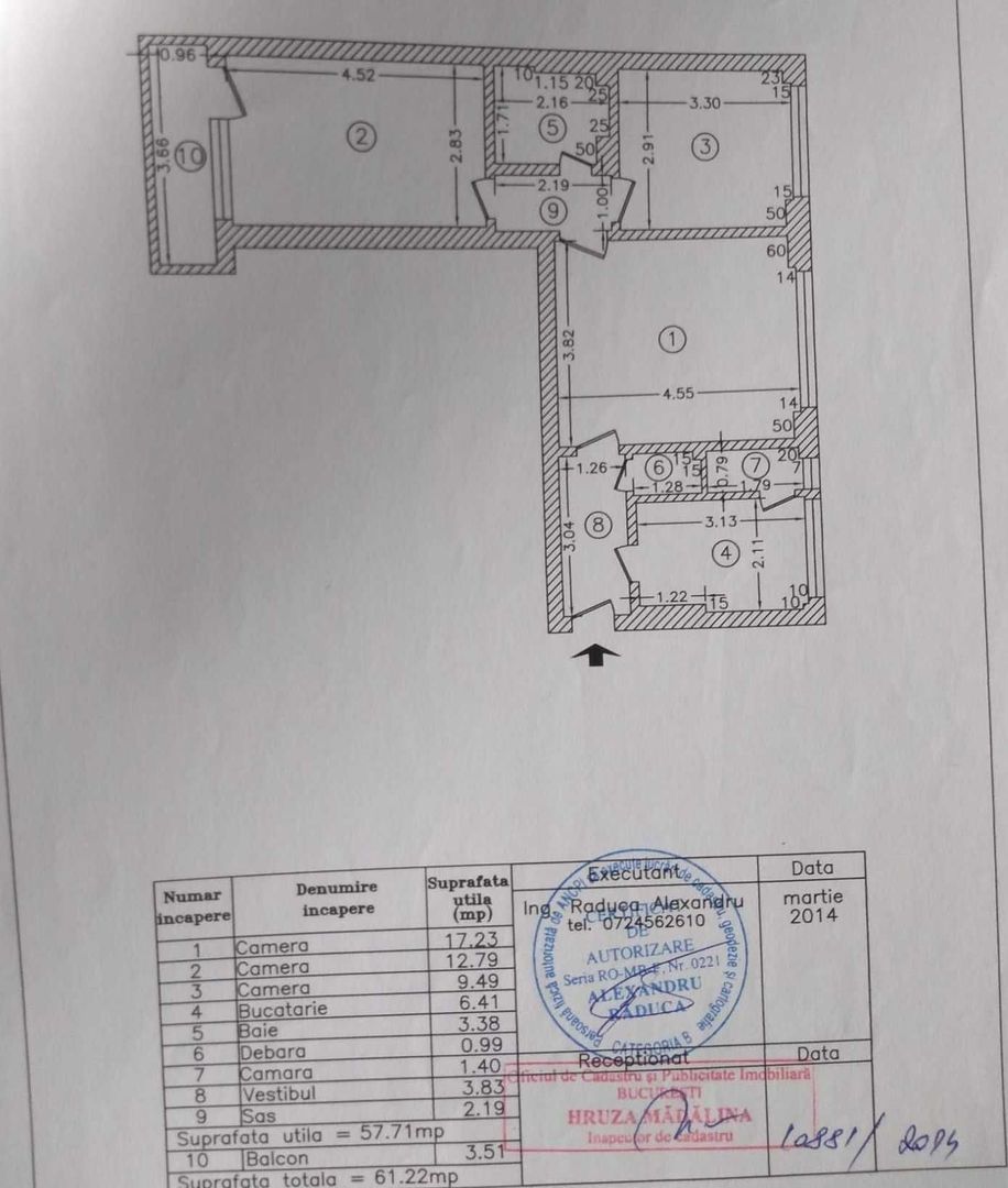 Vand apartament 3 camere central