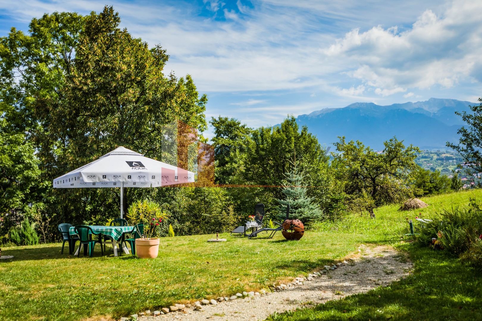 Vilă 340 mp Bran | Teren 5500 mp | 6 dormitoare cu băi proprii - imaginea 25