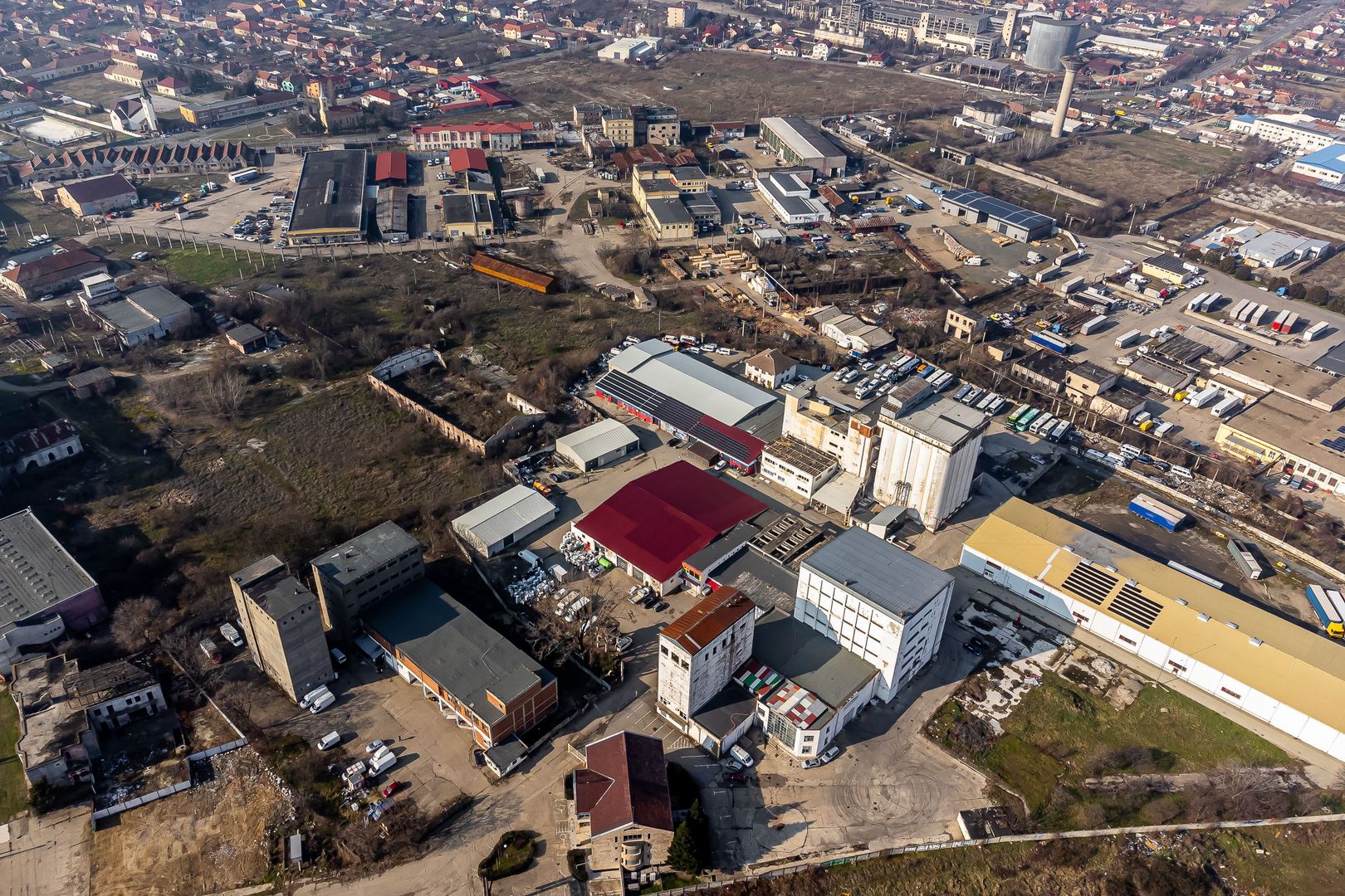 Imagine 9 - Platforma industriala 3552 mp hale beton si 9883 mp teren