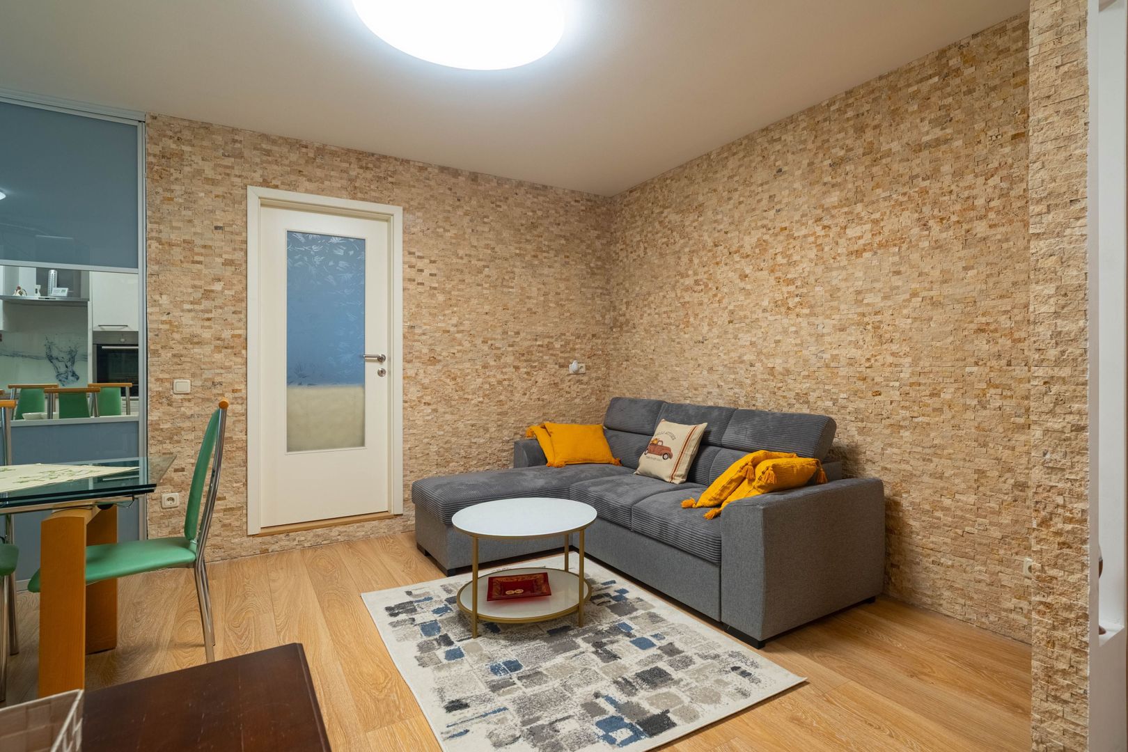 Imagine 8 - Apartament 2 camere cu lift și cheltuieli mici