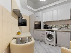Apartament ultracentral cu 4 camere partial amenajat Comision 0