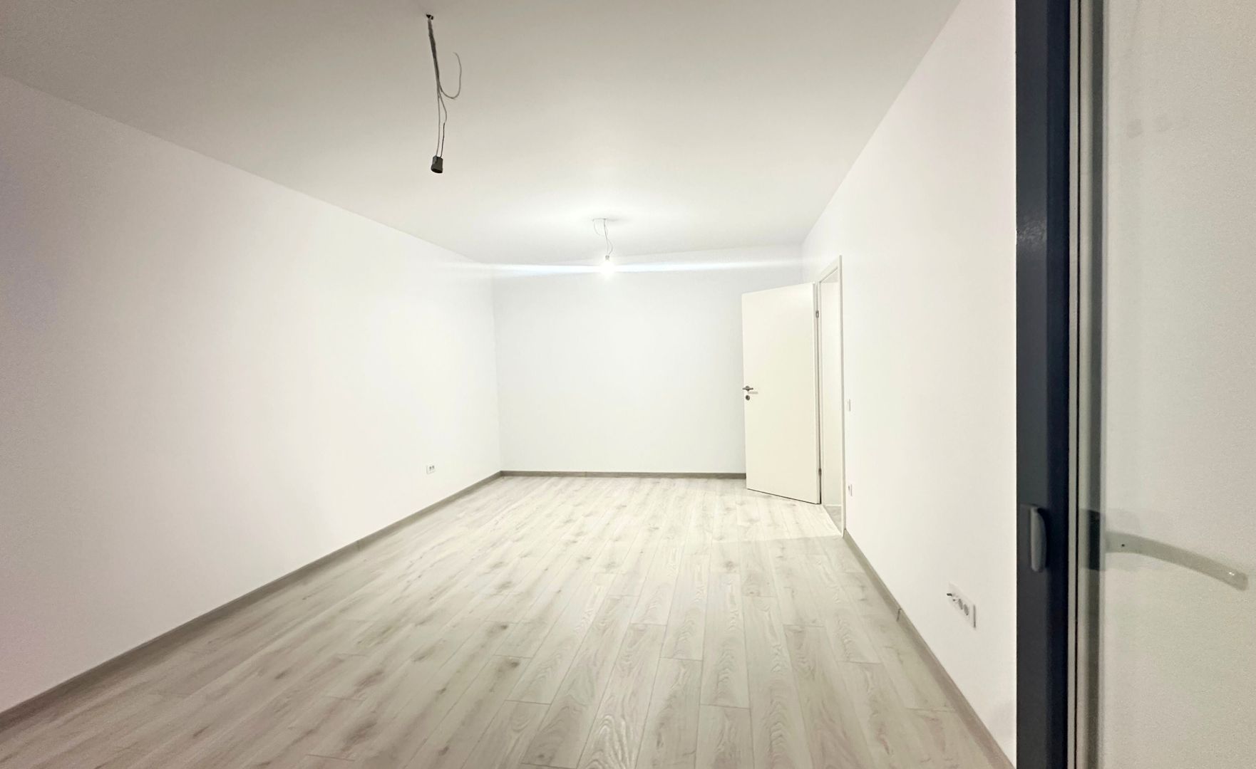 Inchiriere apartament nemobilat Casa Nobel Lângă Coresi - imaginea 6