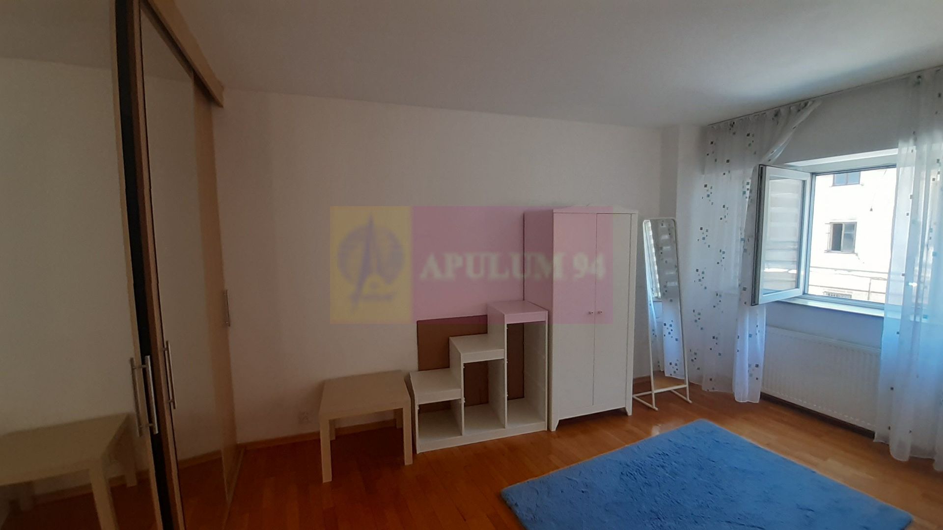 Apartament 3 Camere - Un Cămin Chic Ultracentral la Piața Romană