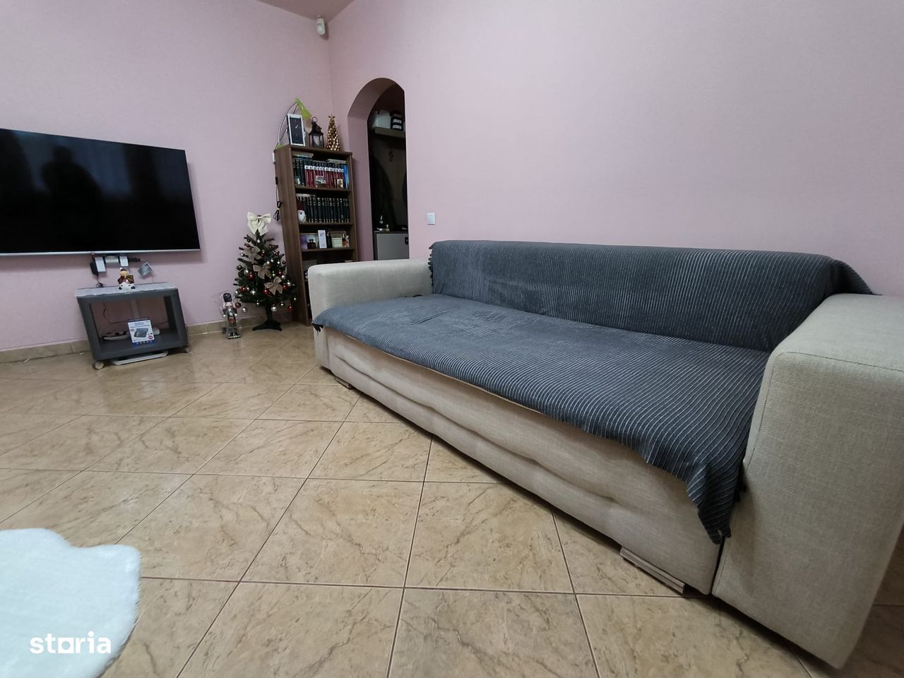 Apartament 3 camere, Giulesti , Stradal