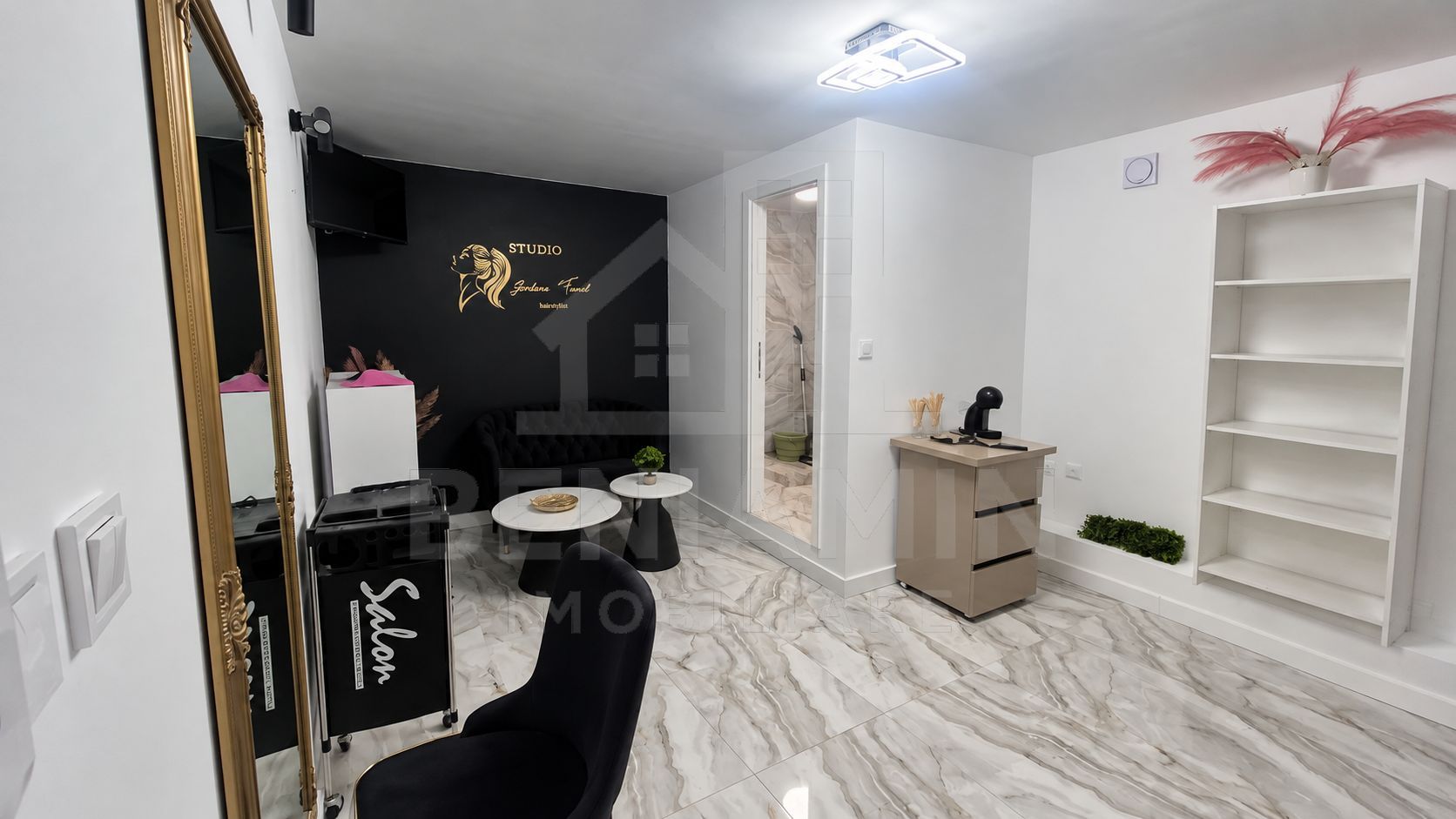 Spatiu pretabil salon 21.2mp demisol Rovine la Rond
