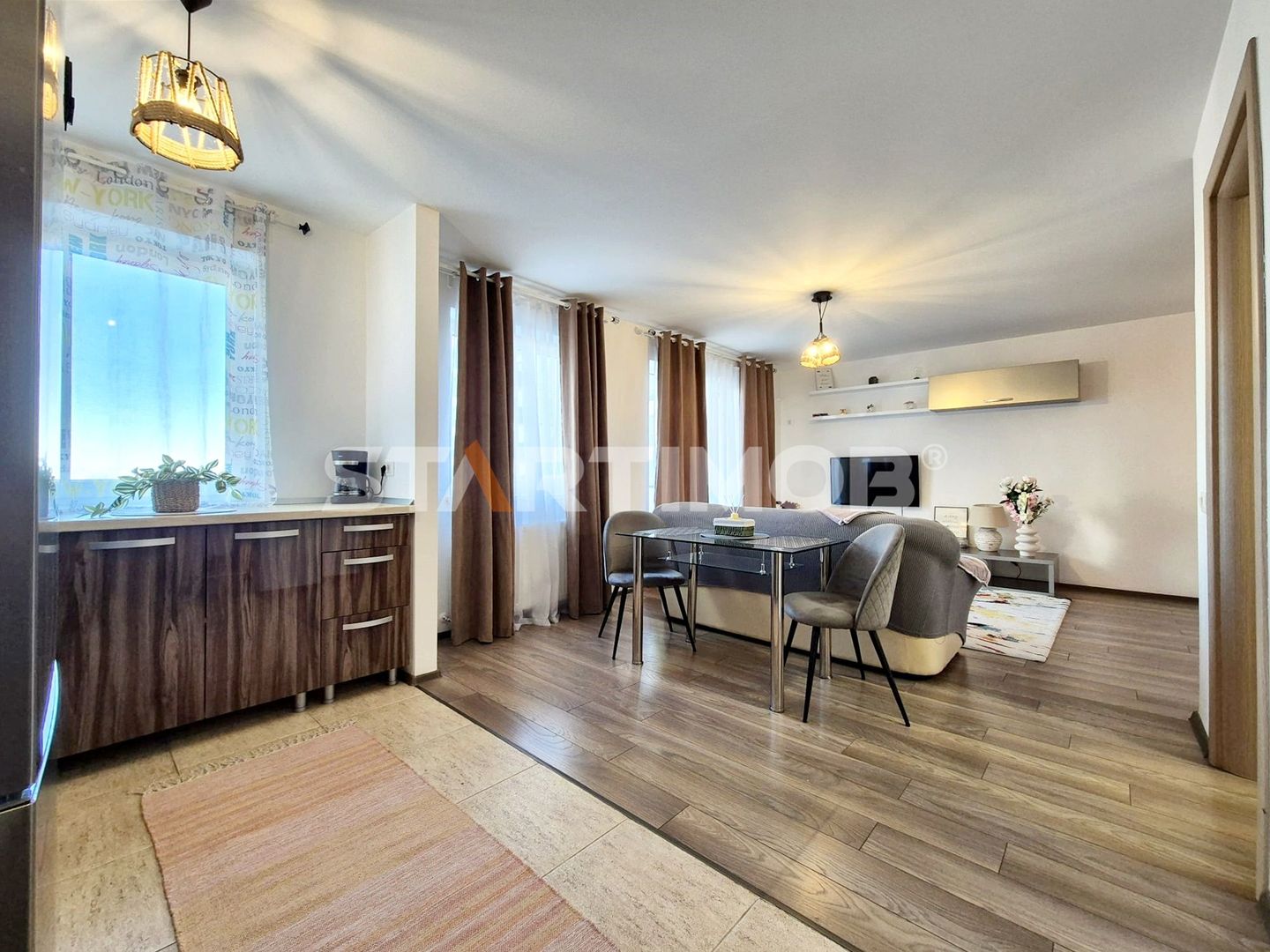 Studio cu parcare si boxa Coresi