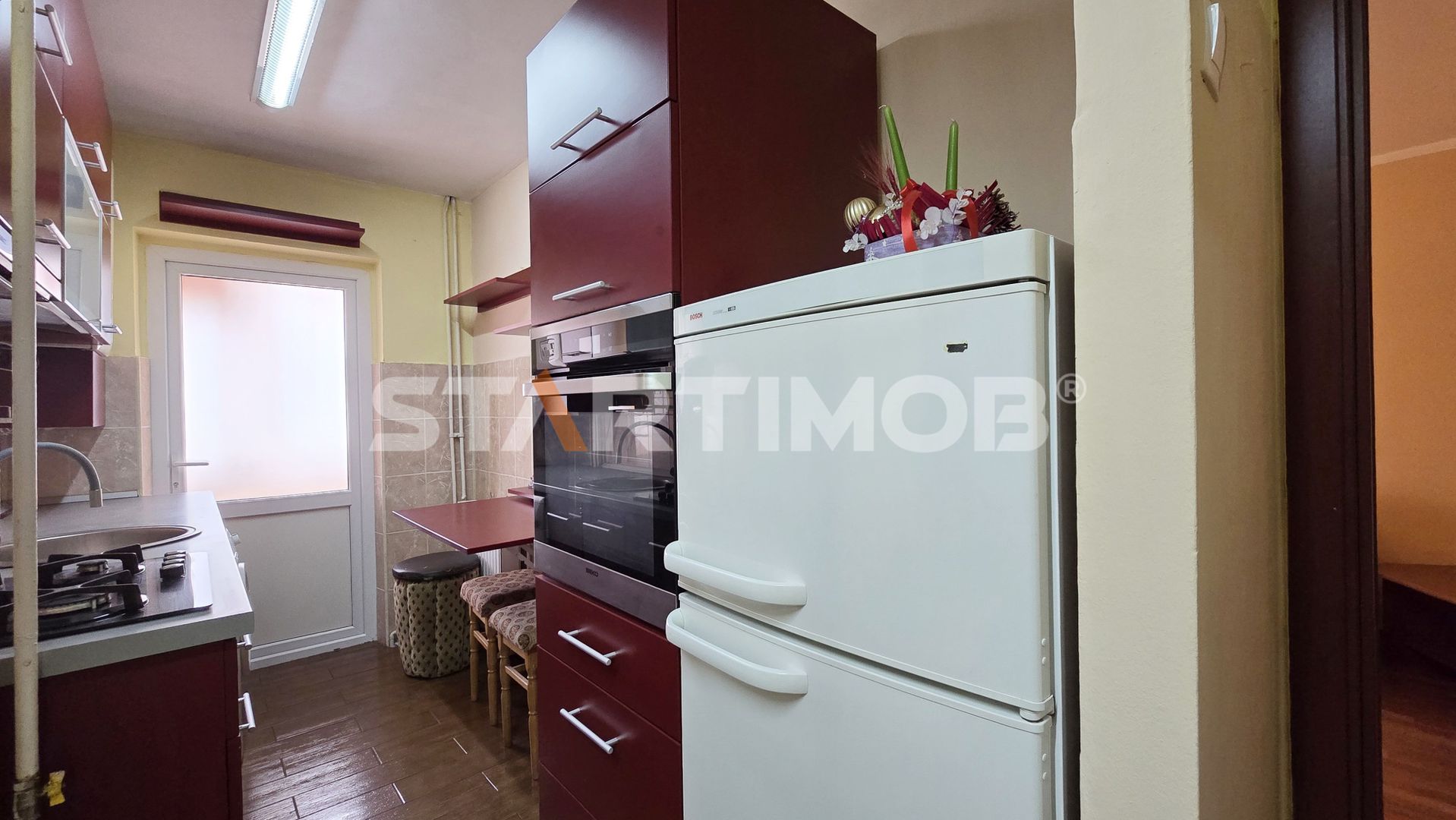 Apartament 2 camere cu parcare