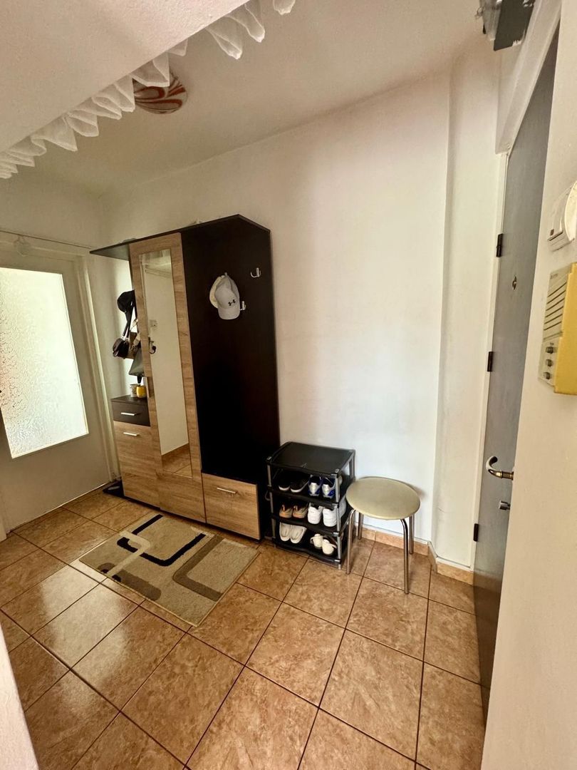 Apartament cu 2 camere, balcon și bucătărie separată - imaginea 4